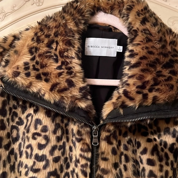 Rebecca Minkoff Teddy Jacket, Leopard Print faux fur - Picture 4 of 6